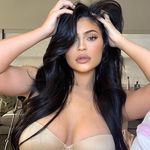 Profile Picture of 𝐊𝐲𝐥𝐢𝐞 𝐣𝐞𝐧𝐧𝐞𝐫 𝐅𝐚𝐧 𝐩𝐚𝐠𝐞. (@kyliejennerhot__) on Instagram