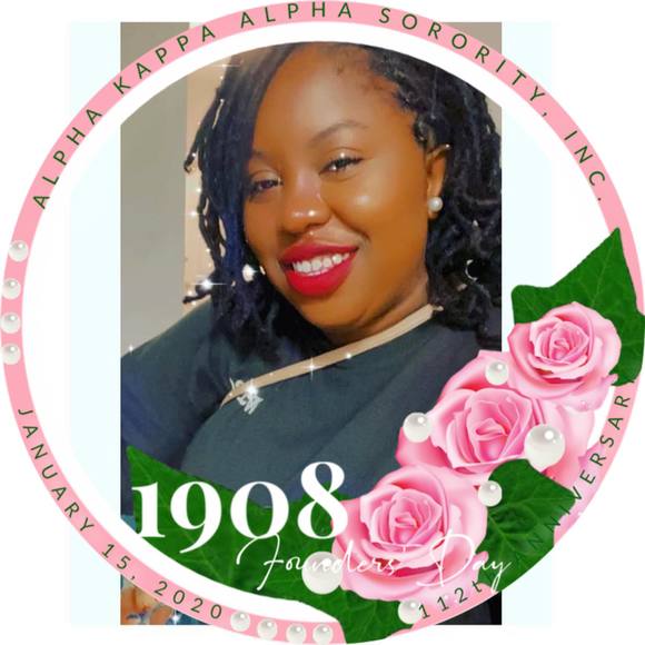 Profile Picture of Alvernia Mookie (@alverniad) on Poshmark