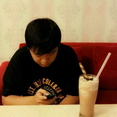 Profile Picture of Tommy Chris Fernando (@Tom_Siders) on Twitter