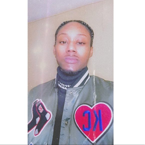 Profile Picture of William Wilcher (@thefreshpr1nce) on Poshmark