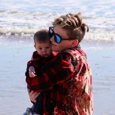 Profile Picture of Nicole (Nick) (@VenTureRebel) on Twitter