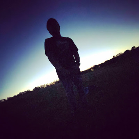 Profile Picture of Paul Magayanes (@paularmanm) on Poshmark