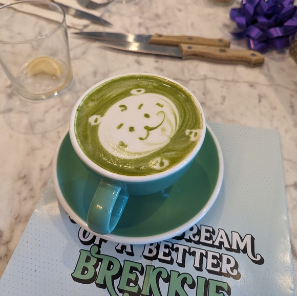 Profile Picture of Cindy Tong (@cindy_tong) on Poshmark