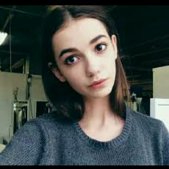 Profile Picture of Windsor Ia (@windoroiosb626) on Poshmark