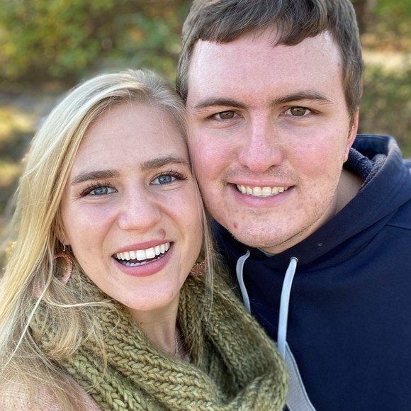 Profile Picture of Leslie Hermans (@lh41893) on Poshmark