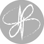 Profile Picture of line : @Bobbinncloset (@bobbin.closet) on Instagram