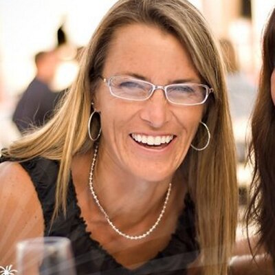 Profile Picture of Julia Schafer (@JuliaSchafer) on Twitter