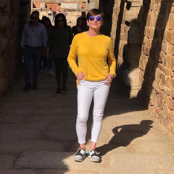 Alina Sardinas - Poshmark Profile Picture of Alina Sardinas (@alinalaw) on Poshmark