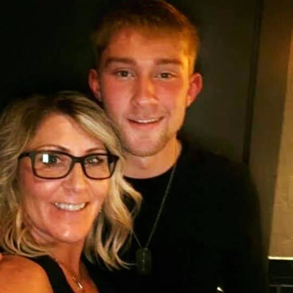 Profile Picture of Ronette Mazukelli (@ronniemaz) on Poshmark