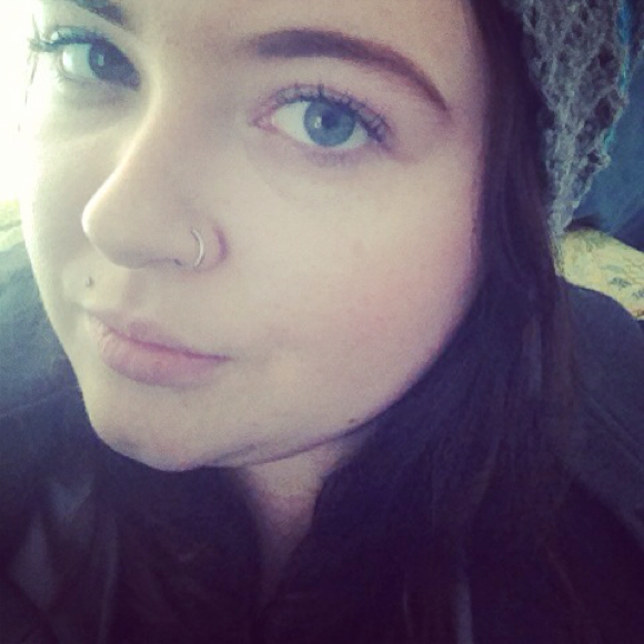 Profile Picture of Allyson Sumption (@allyyyyson) on Poshmark