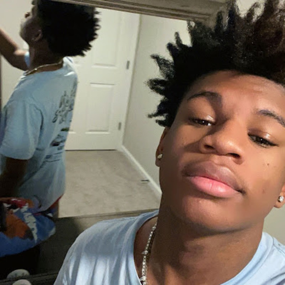 Profile Picture of Elijah Weston-vaughn (@elijahweston890) on Poshmark