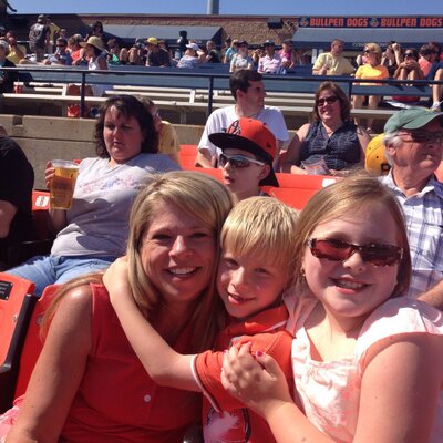 Profile Picture of Cheryl McFarland (@@CherylCmwvugirl) on Twitter