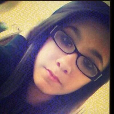 Profile Picture of Nikki Calvert (@calvert_nikki) on Twitter
