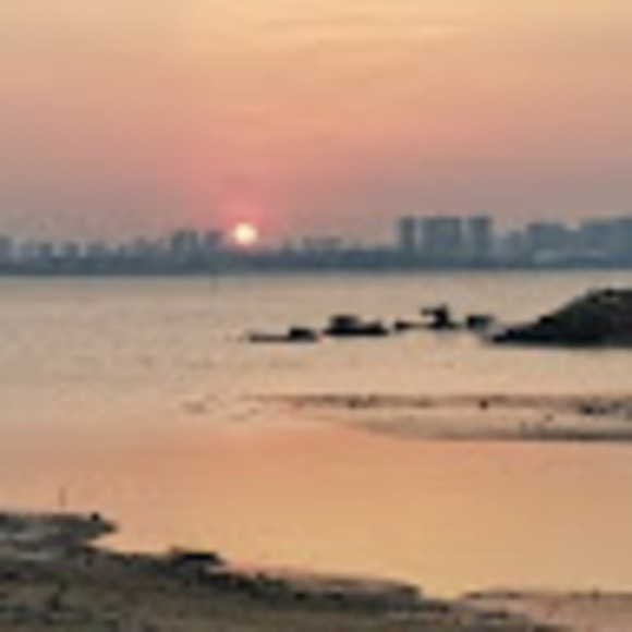 Profile Picture of Cindy Choi (@lileo260) on Poshmark