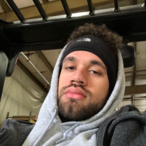 Profile Picture of Adrian Jay (@adrianjay220) on Poshmark