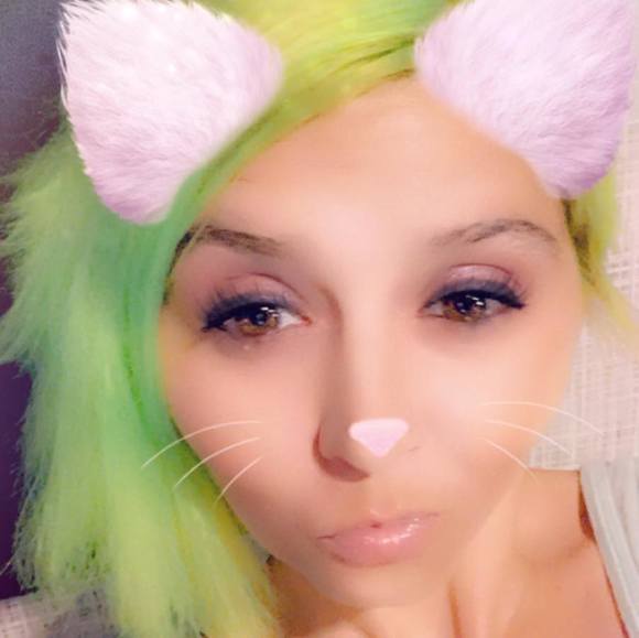 Profile Picture of Cassandra Hunter (@casscapri) on Poshmark
