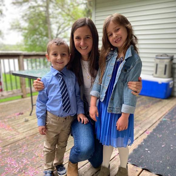 Profile Picture of Andrea Nelson (@andreanelson420) on Poshmark