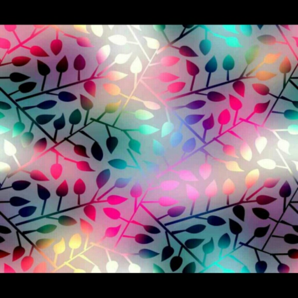 Profile Picture of Amanda Jasinski (@amandajasinski) on Poshmark