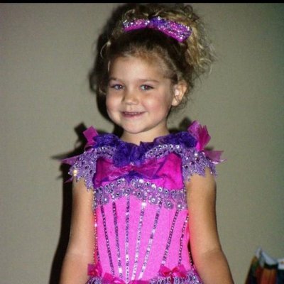 Profile Picture of Hailey Kramer (@tiny_dancer0425) on Twitter