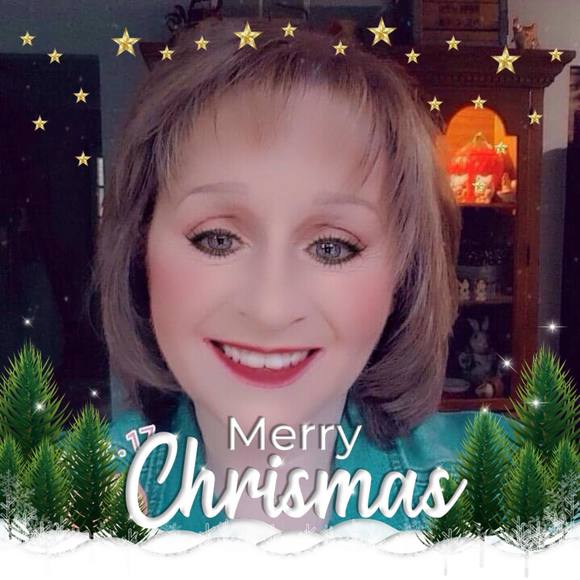 Profile Picture of Denise Tarrence (@tarrencec) on Poshmark