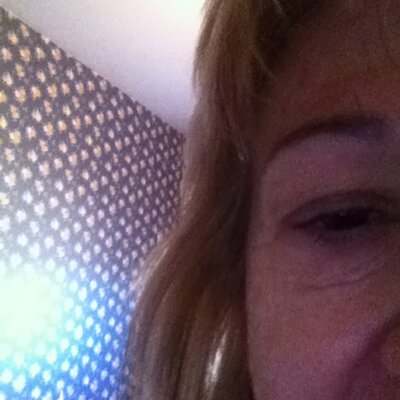 Profile Picture of Eileen Simpson (@Jake123r) on Twitter