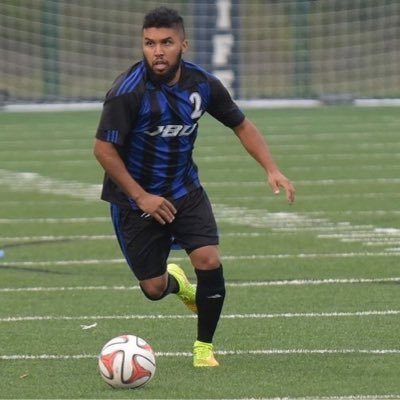 Profile Picture of Aaron Estrada (@aaronestrada19) on Twitter