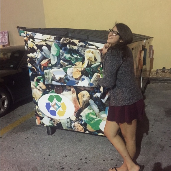 Profile Picture of Julia Haddad (@hooliahaddad) on Poshmark