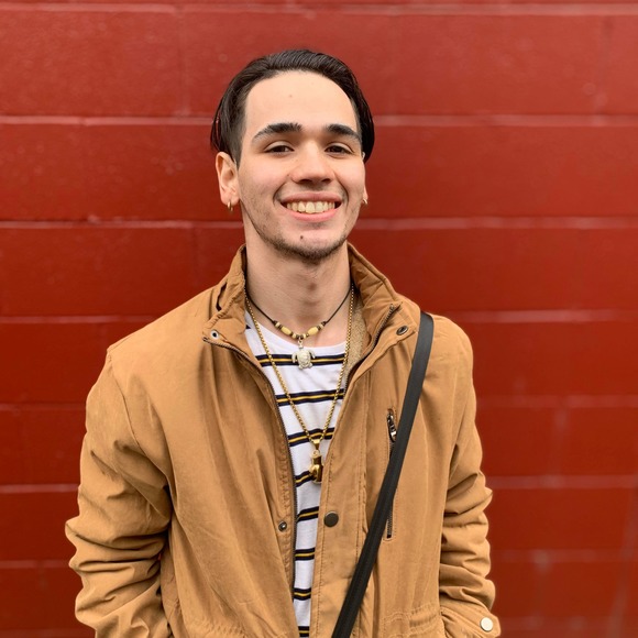 Profile Picture of Josh Molano (@joshmolano) on Poshmark