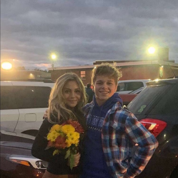 Profile Picture of Zach Miller (@zachmiller1329) on Poshmark