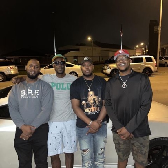 Profile Picture of J matthew Hogg (@19jmatthew85) on Poshmark