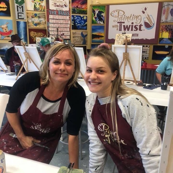 Profile Picture of Renee Cormier (@reneecormier3) on Poshmark