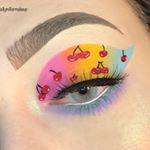 Profile Picture of 𝓚𝓮𝓵𝓵𝔂 ♥ (@kellymillarmakeup) on Instagram