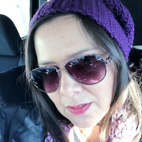 Profile Picture of Michelle Gromada (@mgromada) on Poshmark