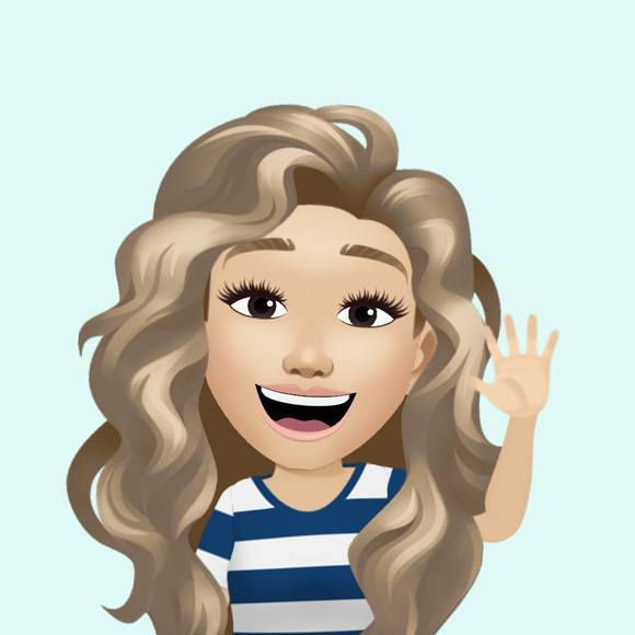 Profile Picture of Kim Winn (@kikiwinn) on Poshmark