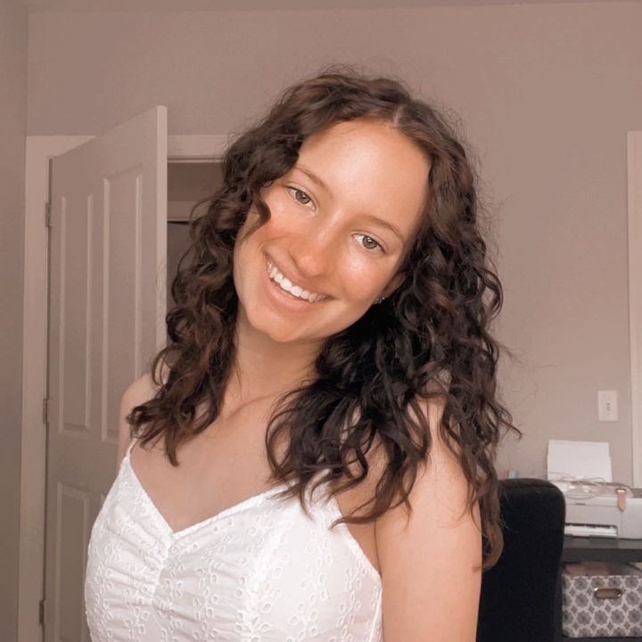 Profile Picture of Beth (@bethsaraceni) on Tiktok