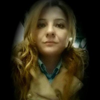 Profile Picture of Merve Boz (@ddwyrick) on Twitter