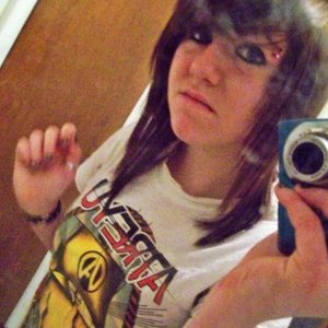 Profile Picture of Kaely Jennings (@kaelykins) on Myspace