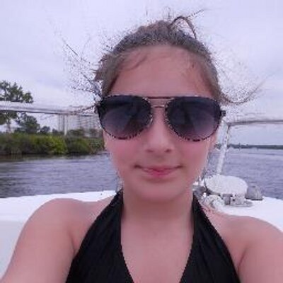 Profile Picture of Amelia Clements (@bananascrazy901) on Twitter