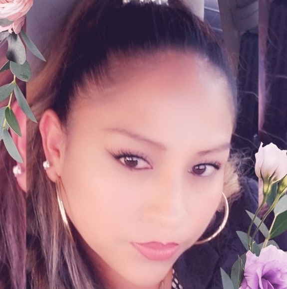 Profile Picture of Mariela Ramos (@marielaramos584) on Poshmark