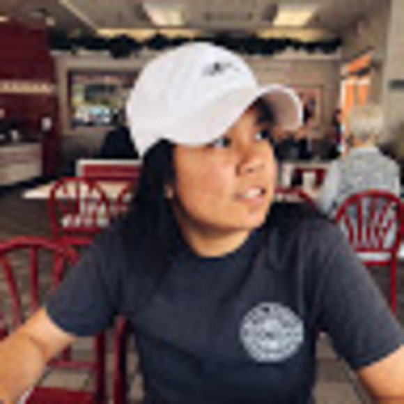 Profile Picture of Marissa Dumlao (@mitradum) on Poshmark