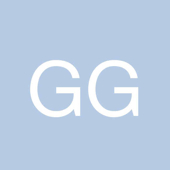 Profile Picture of Gracelynn1000 Gracelynn1000 (@gracelynn1000) on Poshmark