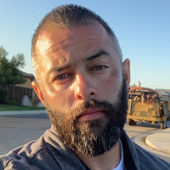 Profile Picture of Darrel Beilby (@darrelbeilby) on Poshmark