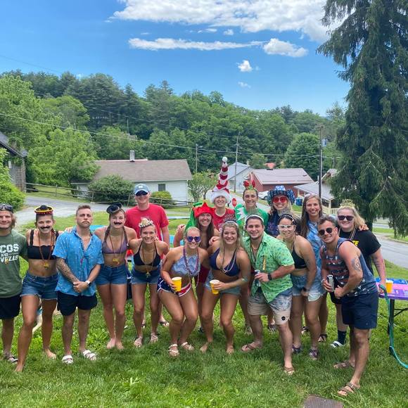 Profile Picture of Gavin Owen (@gavinowen48) on Poshmark