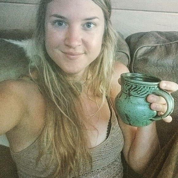 Curly Squirrely - Poshmark Profile Picture of Curly Squirrely (@curlysquirrely) on Poshmark