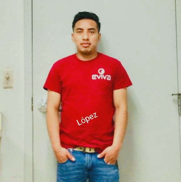 Profile Picture of López López (@lopezeludio) on Poshmark