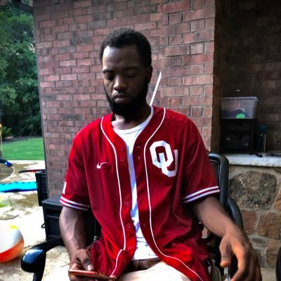 Profile Picture of Eric Rich (@youngNrichless) on Twitter