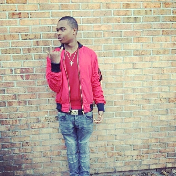 Profile Picture of David Haskins (@shawn_commas) on Poshmark