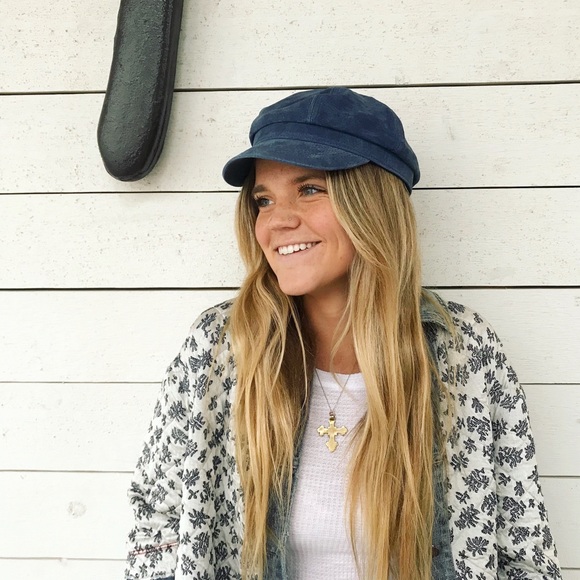 Profile Picture of Emma Drogosz (@emmmaxclaire) on Poshmark