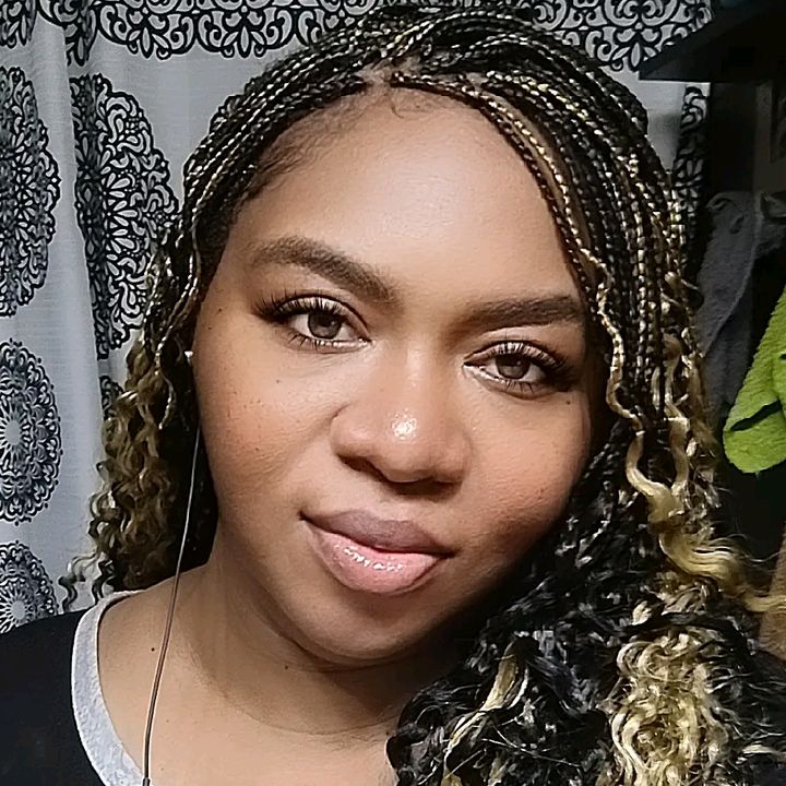 Profile Picture of Roshonda Jones (@carmelchic_85) on Tiktok