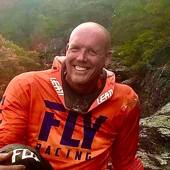 Profile Picture of Eric Jensen (@ericjensen712) on Poshmark